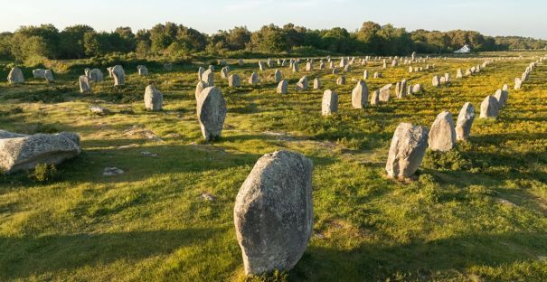 menhirs carnac u00a9 thibault poriel - OTI baie de quiberon tourisme